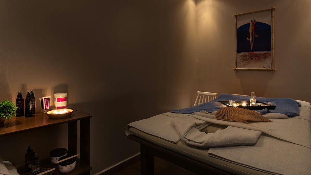AVRA BEACH RESORT HOTEL & BUNGALOWS