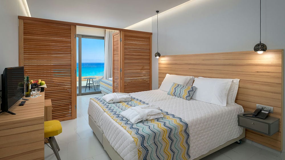 AVRA BEACH RESORT HOTEL & BUNGALOWS