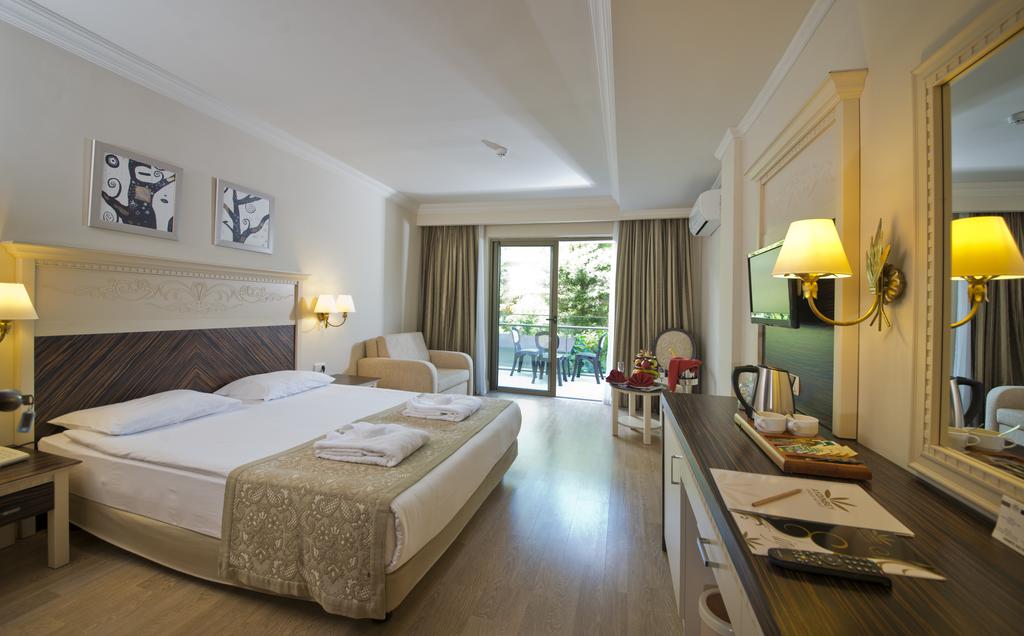 AYDINBEY KINGS PALACE 5*