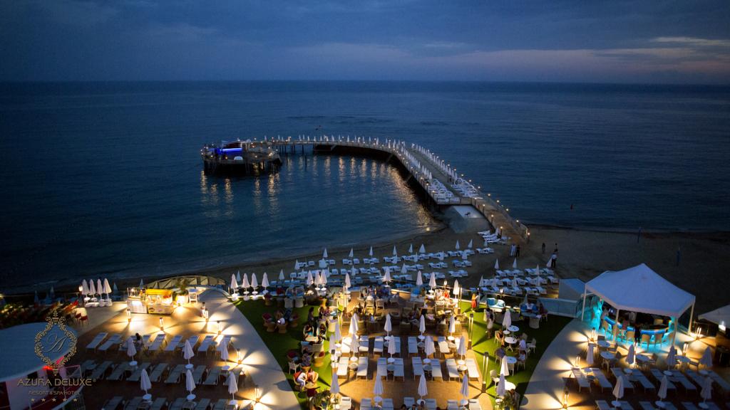 AZURA DELUXE RESORT & SPA