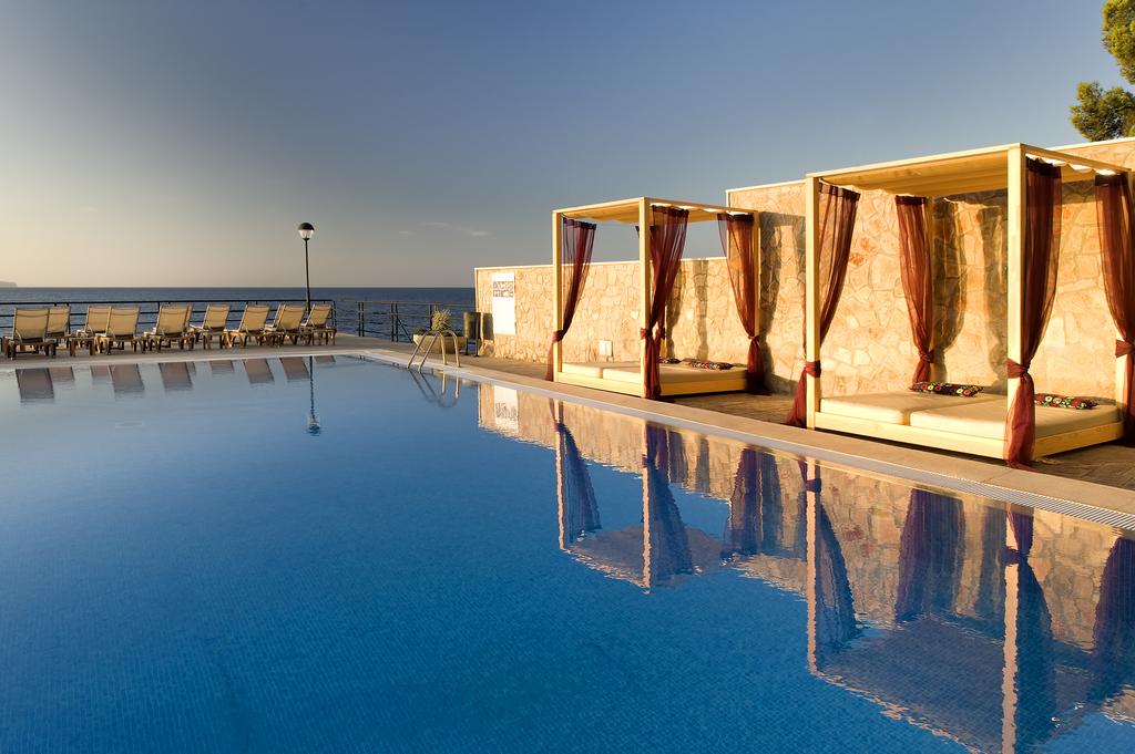 BARCELO ILLETAS ALBATROS (only adults from 17)