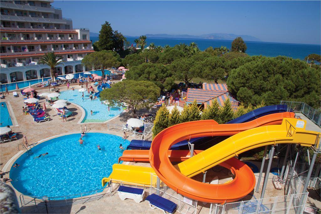 BATIHAN BEACH RESORT&SPA