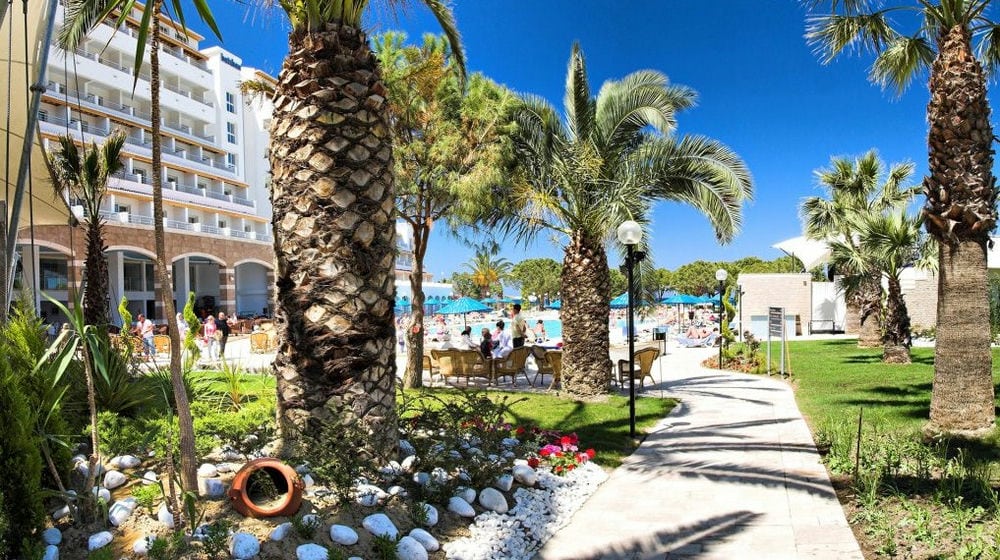 BATIHAN BEACH RESORT&SPA