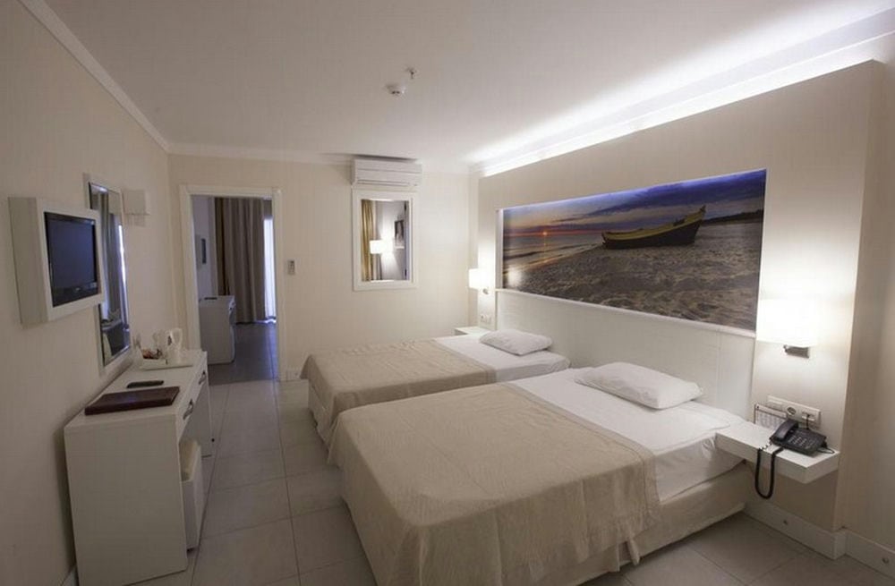 BATIHAN BEACH RESORT&SPA
