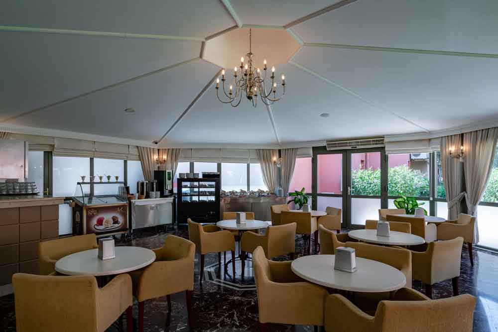 BEACH HOTEL PALMERAS