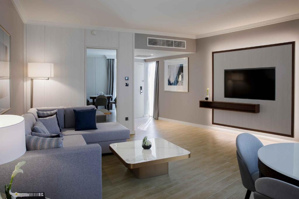 BEACH ROTANA HOTEL AND TOWERS ABU DHABI