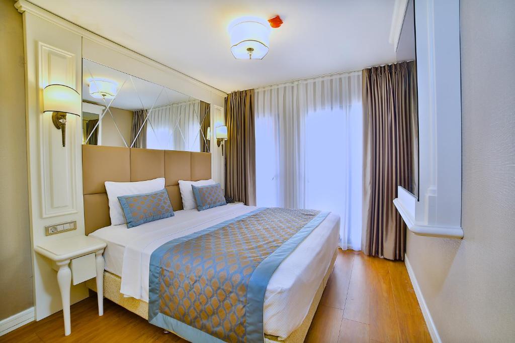 BEETHOVEN HOTEL & SUIT