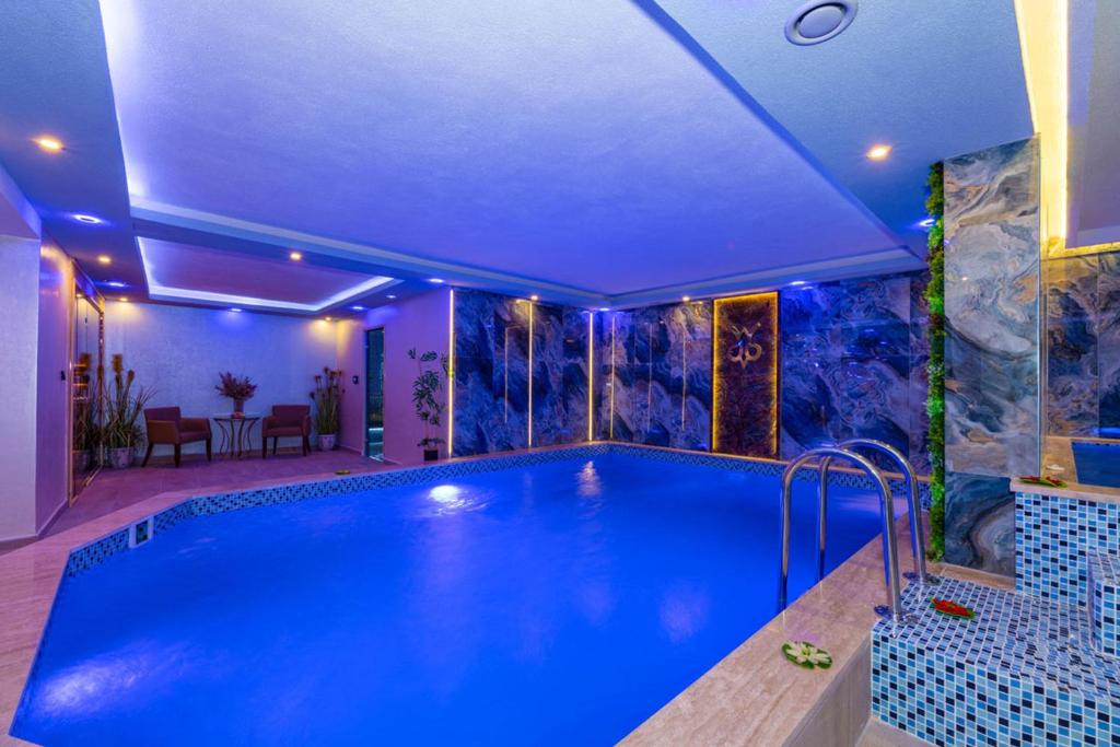 BEKDAS DELUXE HOTEL
