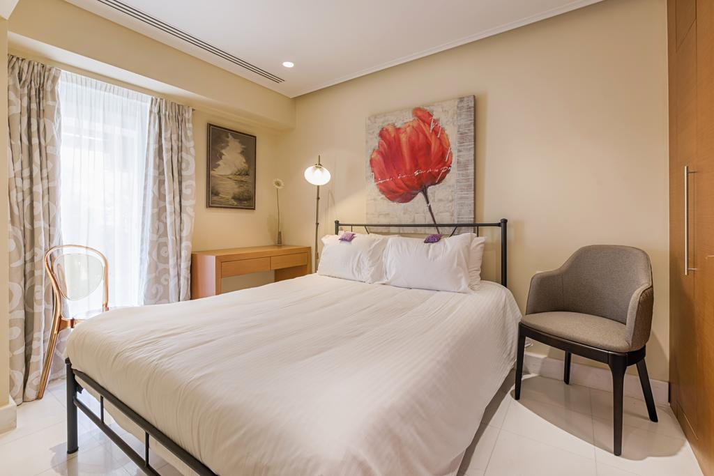 BELLEVUE SUITES