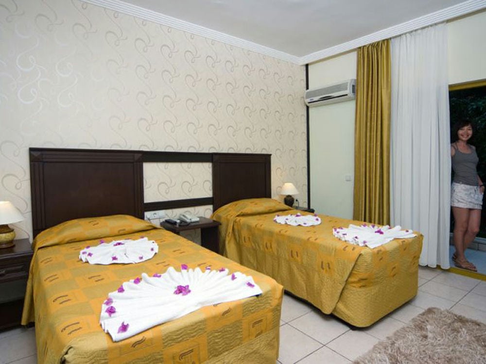 BELPOINT BEACH HOTEL