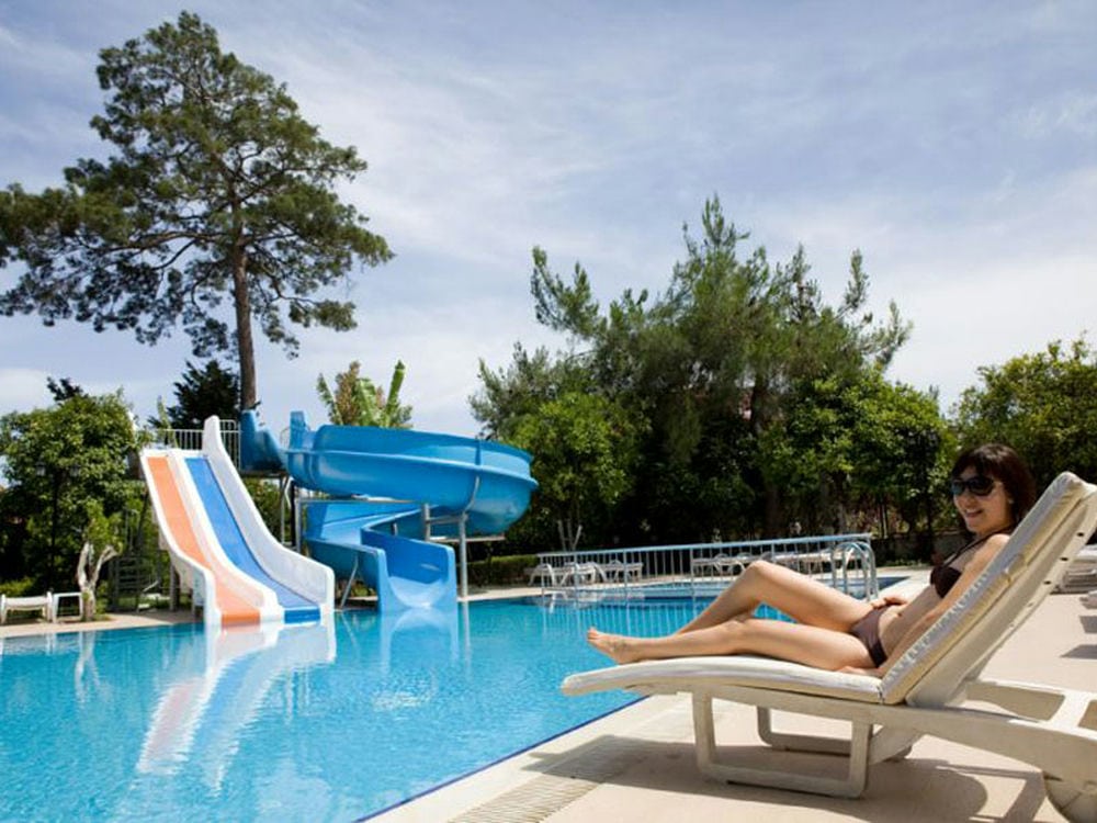 BELPOINT BEACH HOTEL