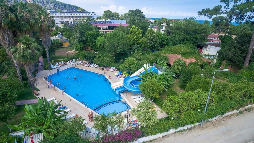 BELPOINT BEACH HOTEL