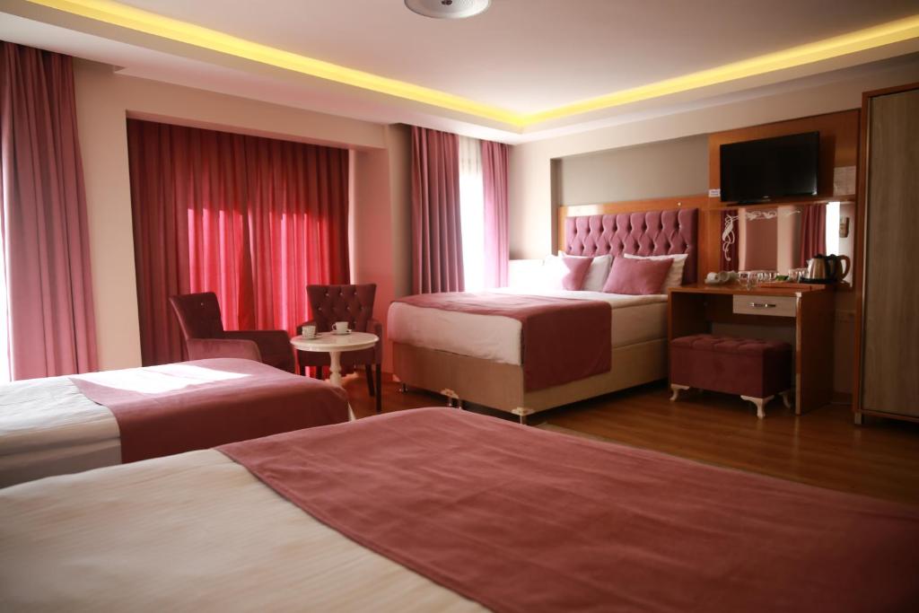 BLACK TULIP HOTEL