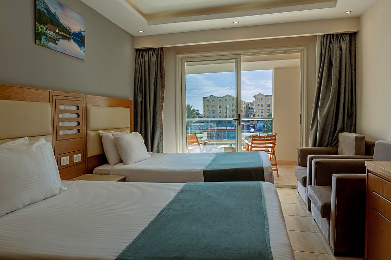 CAESAR PALACE HOTEL & AQUAPARK BY SUNRISE
