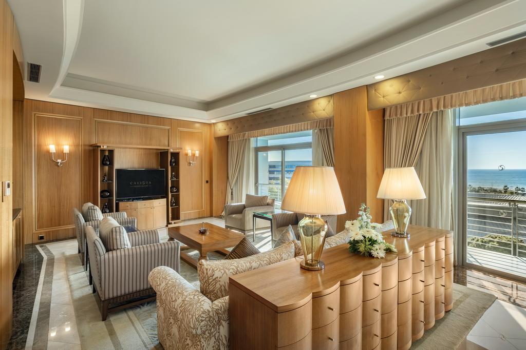 CALISTA LUXURY RESORT 