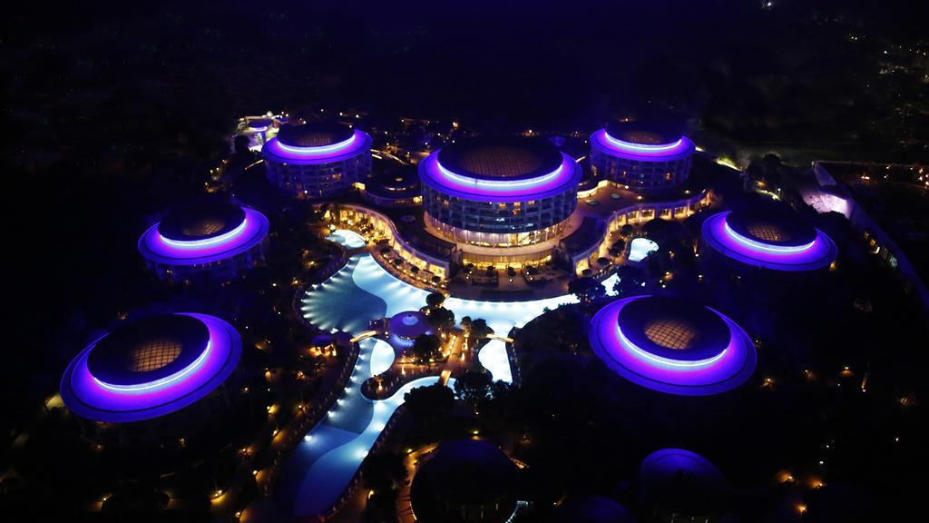 CALISTA LUXURY RESORT 