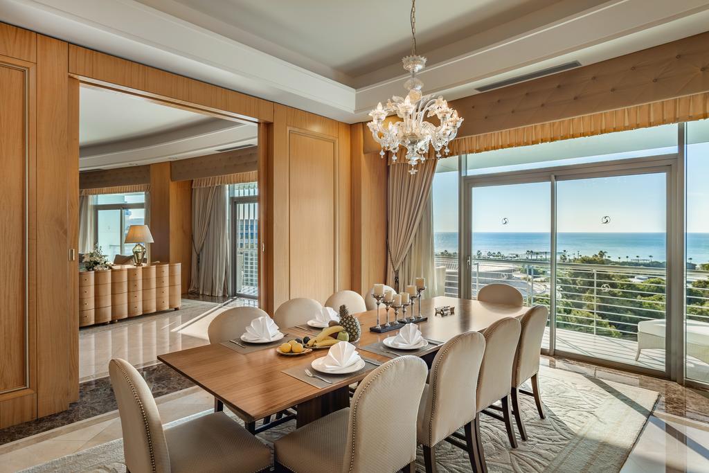 CALISTA LUXURY RESORT 
