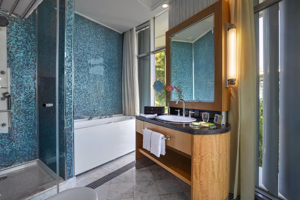 CALISTA LUXURY RESORT 