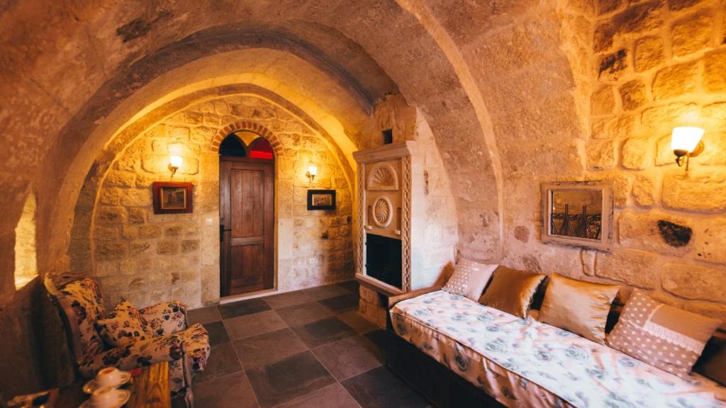 CAPPADOCIA OLD HOUSES
