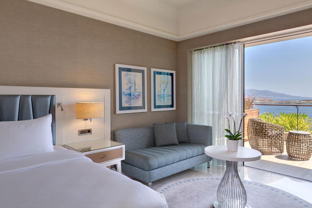 CARESSE A LUXURY COLLECTION RESORT & SPA (Ask&Sell)