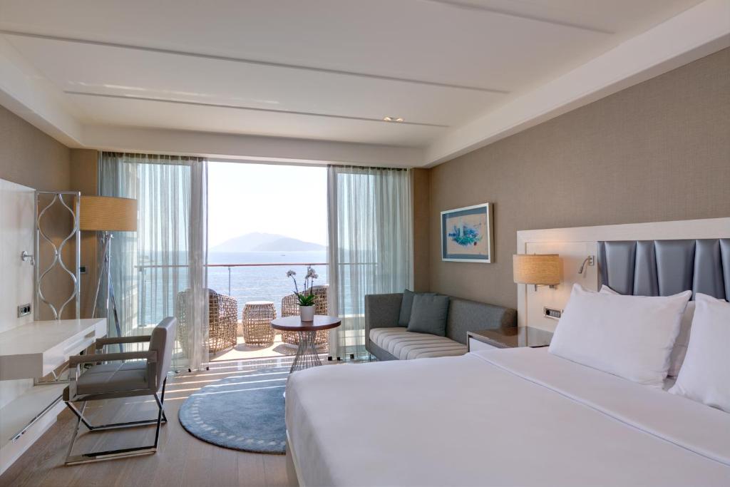 CARESSE A LUXURY COLLECTION RESORT & SPA (Ask&Sell)