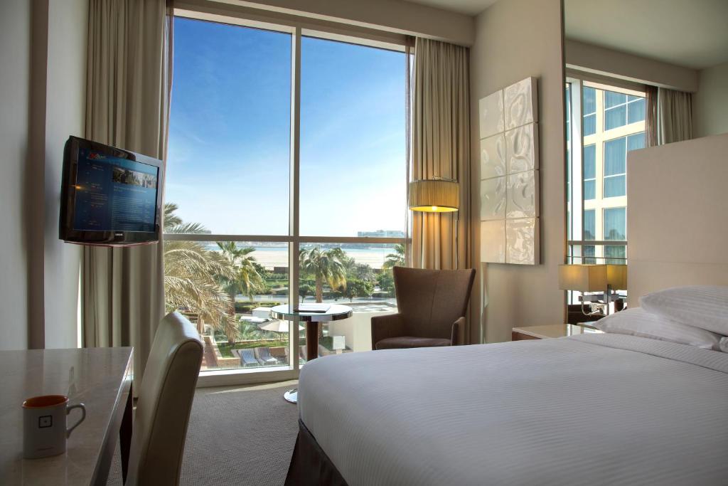 CENTRO YAS ISLAND