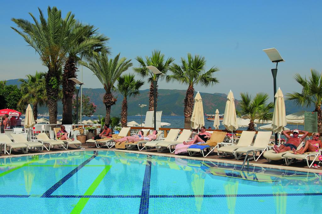 CETTIA BEACH