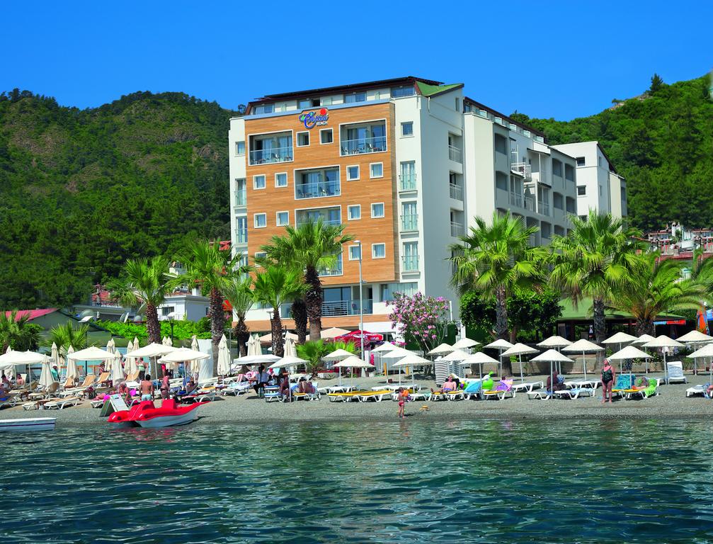 CETTIA BEACH