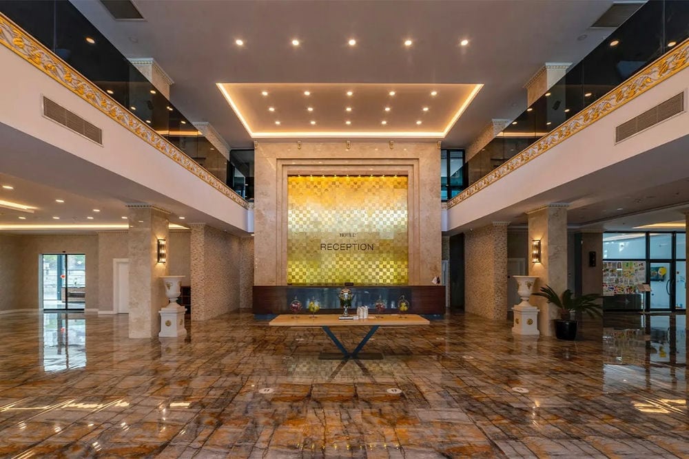 CITY POINT BEACH & SPA HOTEL