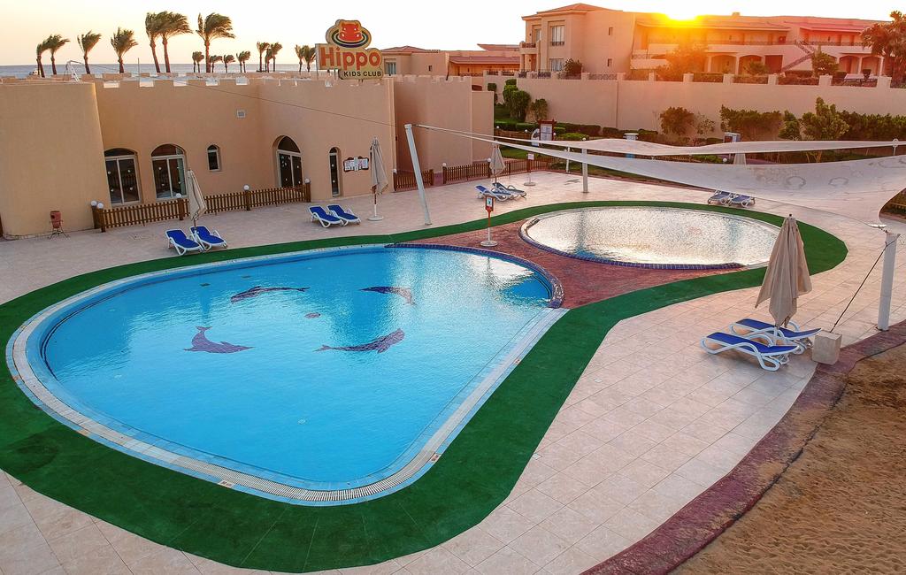 CLEOPATRA LUXURY RESORT MAKADI BAY