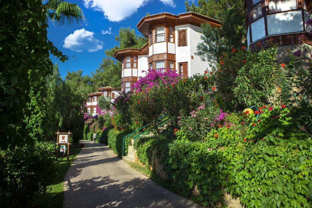 CLUB & HOTEL LETOONIA