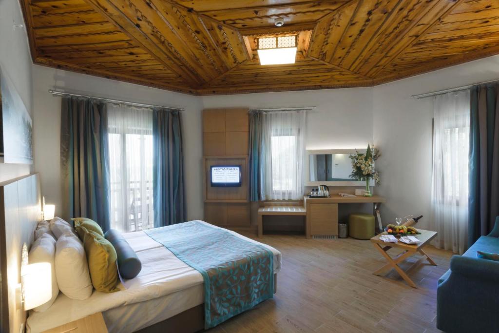 CLUB & HOTEL LETOONIA