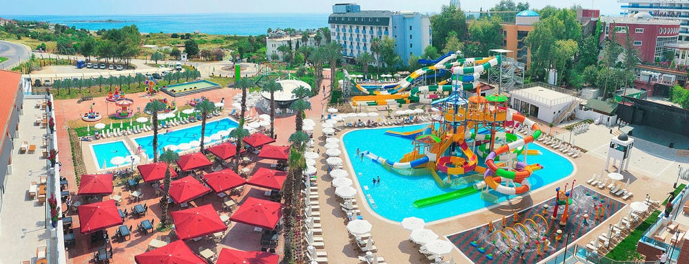 CLUB AQUA PLAZA 