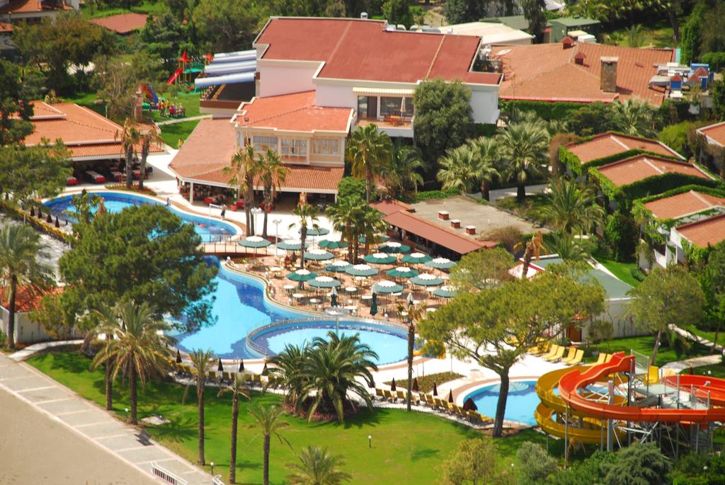 CLUB BORAN MARE BEACH