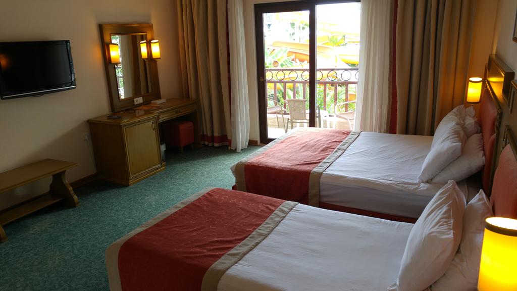 CLUB BORAN MARE BEACH