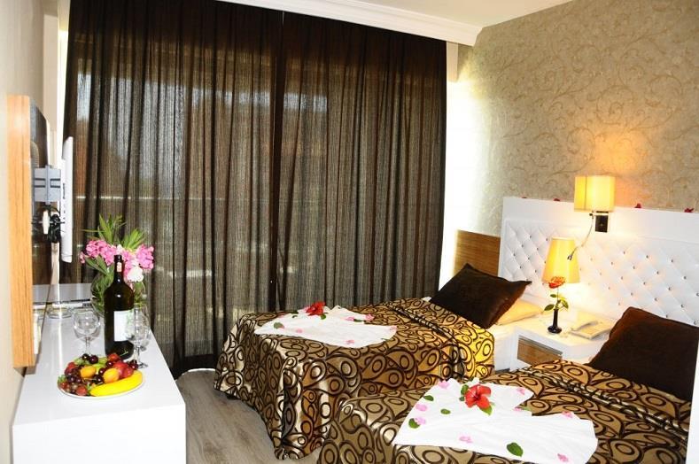 CLUB TESS HOTEL 