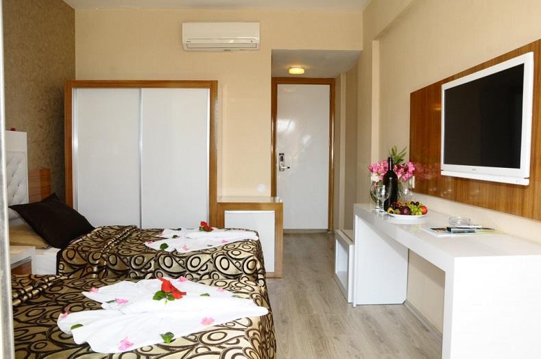 CLUB TESS HOTEL 