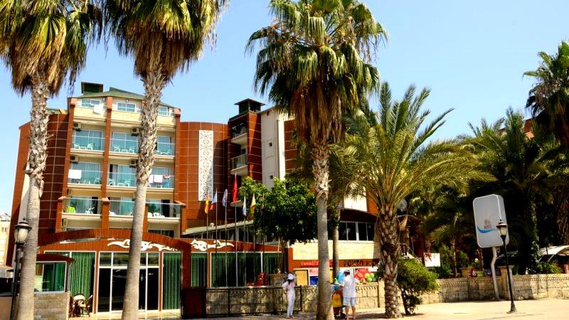 CLUB TESS HOTEL 