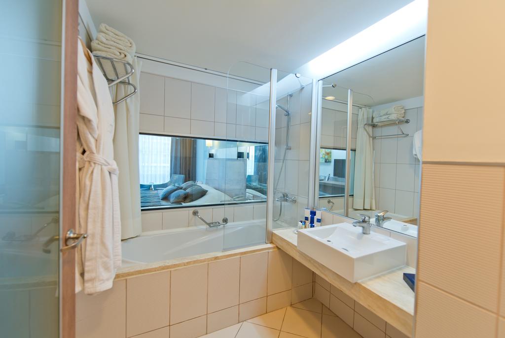 CONCORDE DE LUXE RESORT