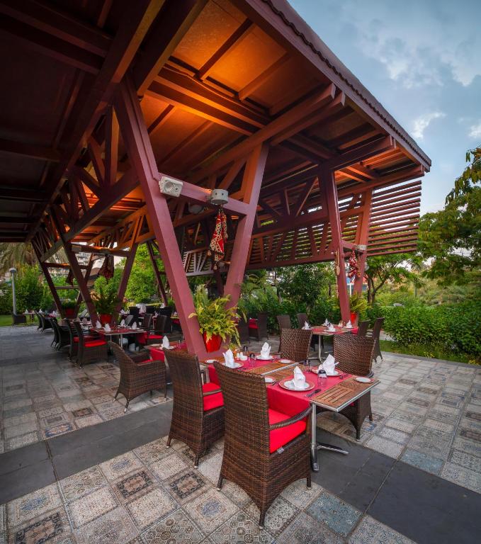 CONCORDE DE LUXE RESORT