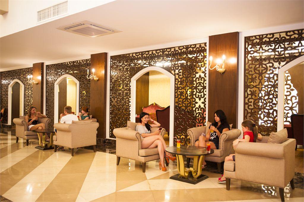 CONCORDIA CELES HOTEL