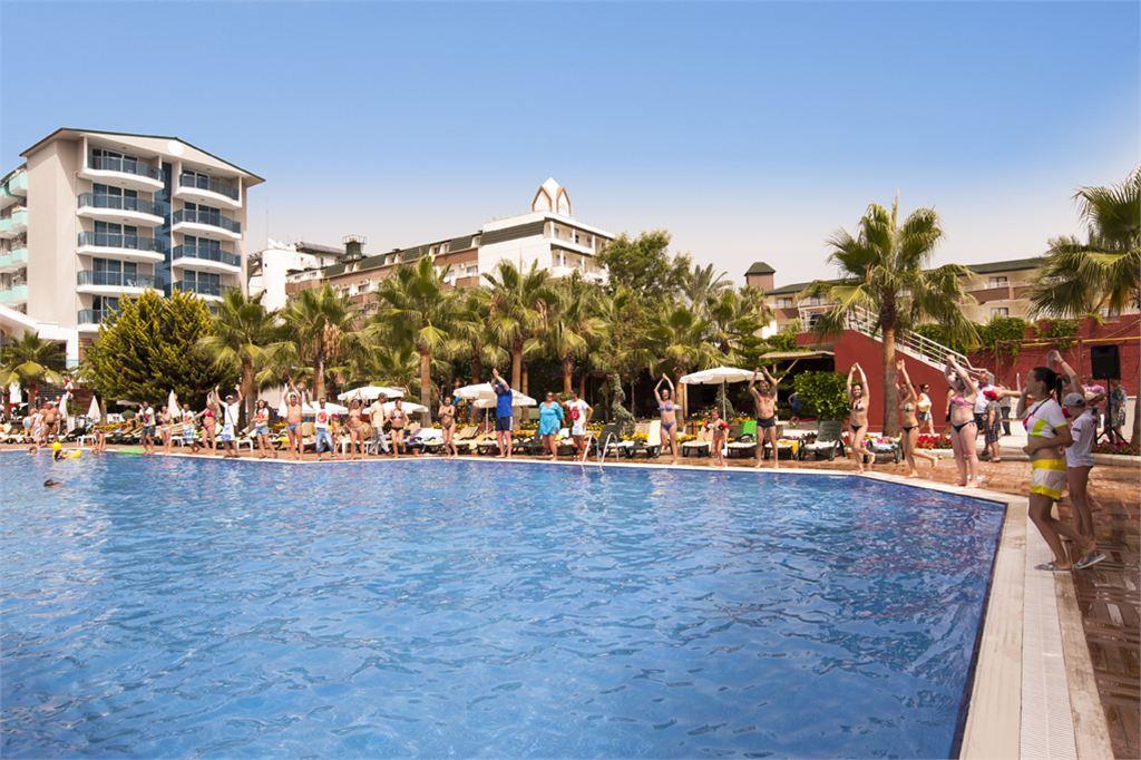 CONCORDIA CELES HOTEL