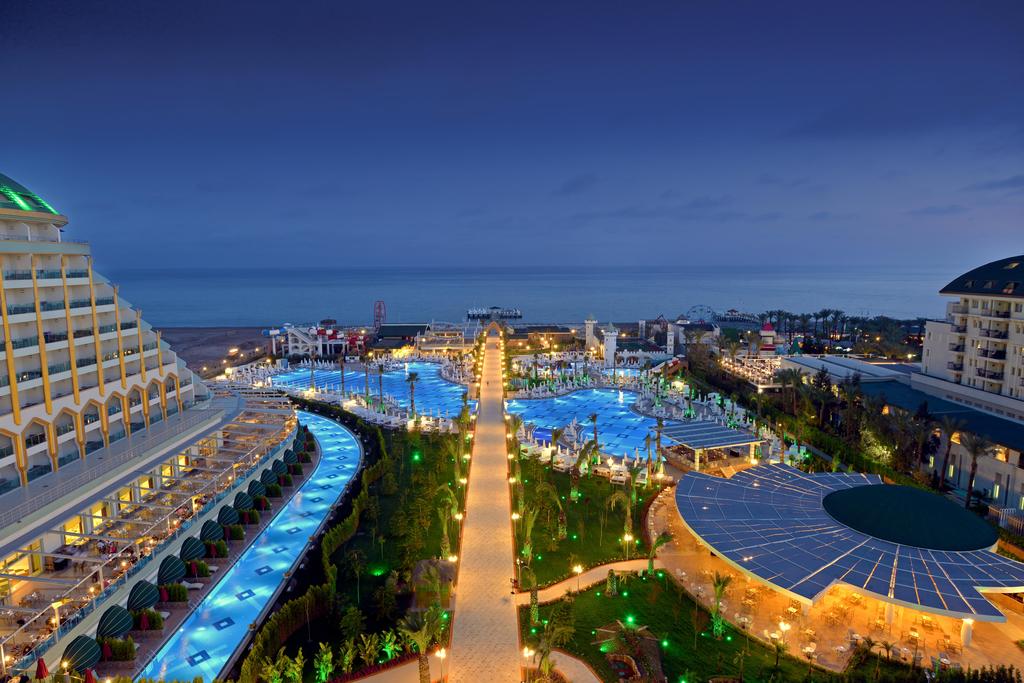 DELPHIN IMPERIAL HOTEL