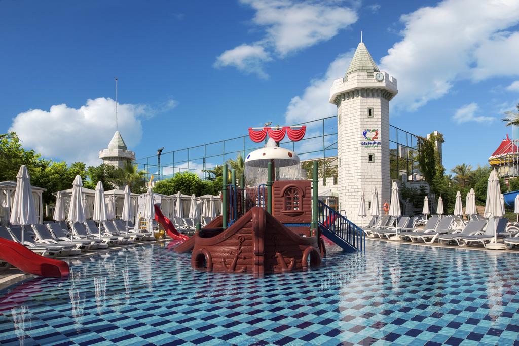 DELPHIN IMPERIAL HOTEL