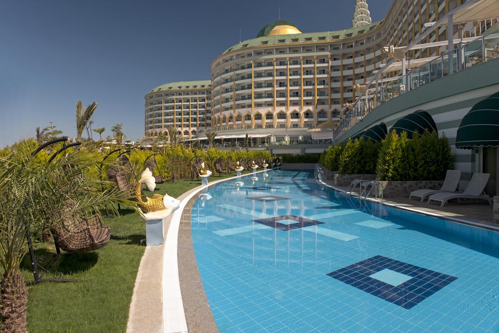 DELPHIN IMPERIAL HOTEL
