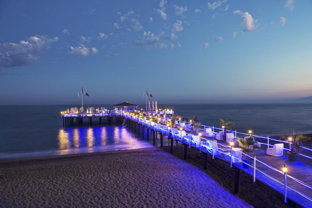 DELPHIN IMPERIAL HOTEL