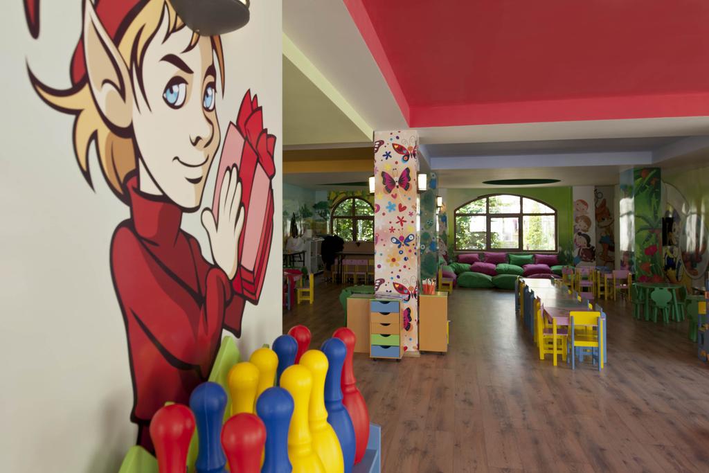 DELPHIN IMPERIAL HOTEL