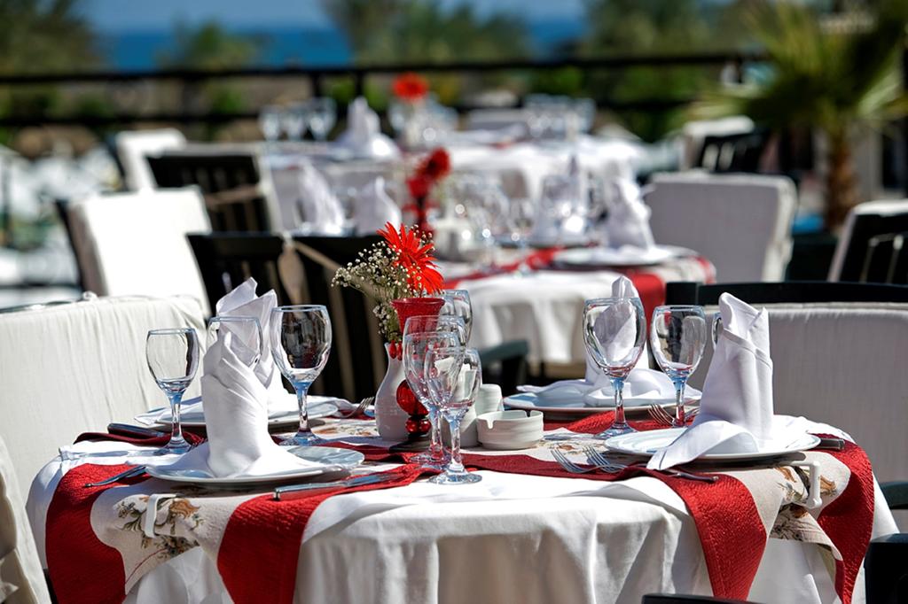 DELPHIN PALACE HOTEL