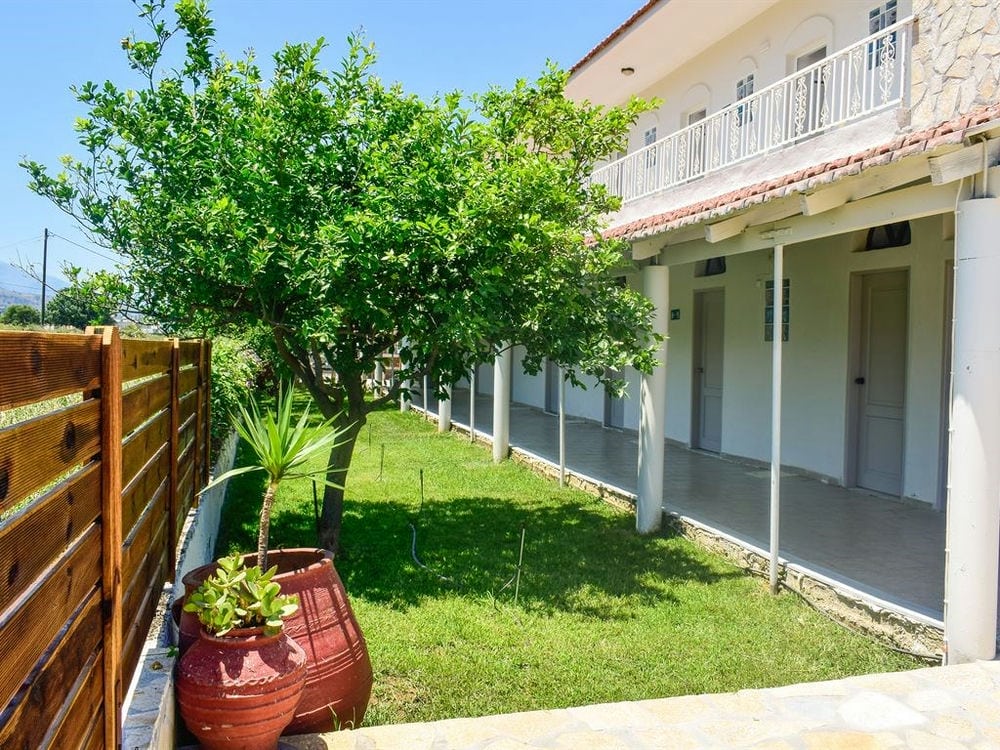 DIAS STUDIOS