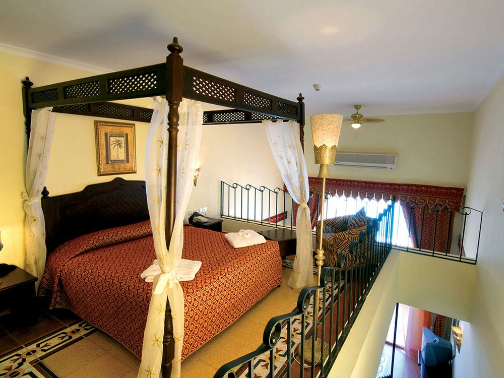 DOMINA CORAL BAY HAREM